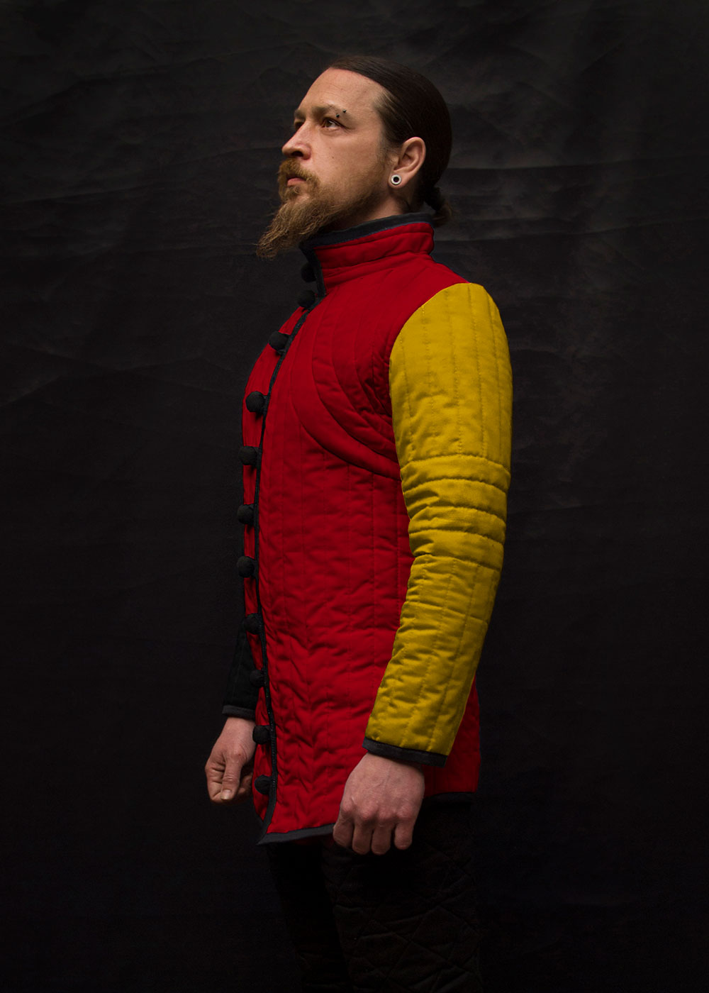 Gambeson-Black-Red-Gold-02