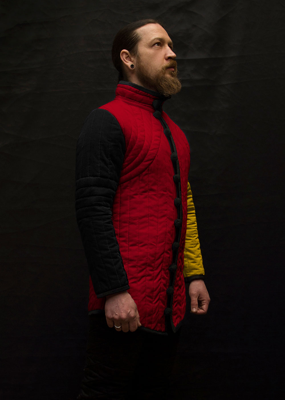 Gambeson-Black-Red-Gold-03