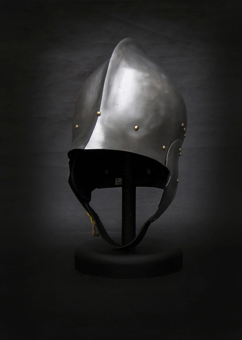 Burgonet-Helmet-08