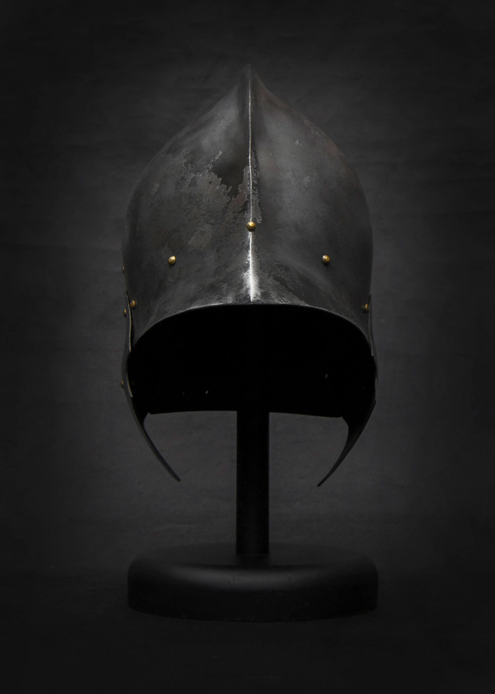 Burgonet-Helmet-(dark-graphite)-01