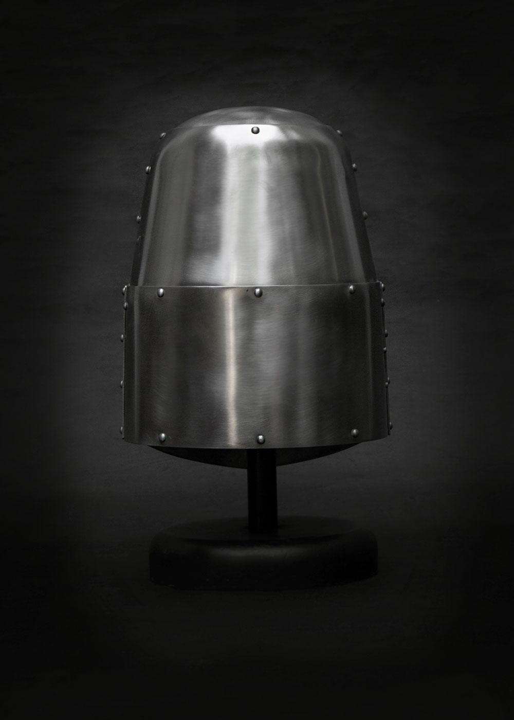 XIV-century-Great-Helm-05