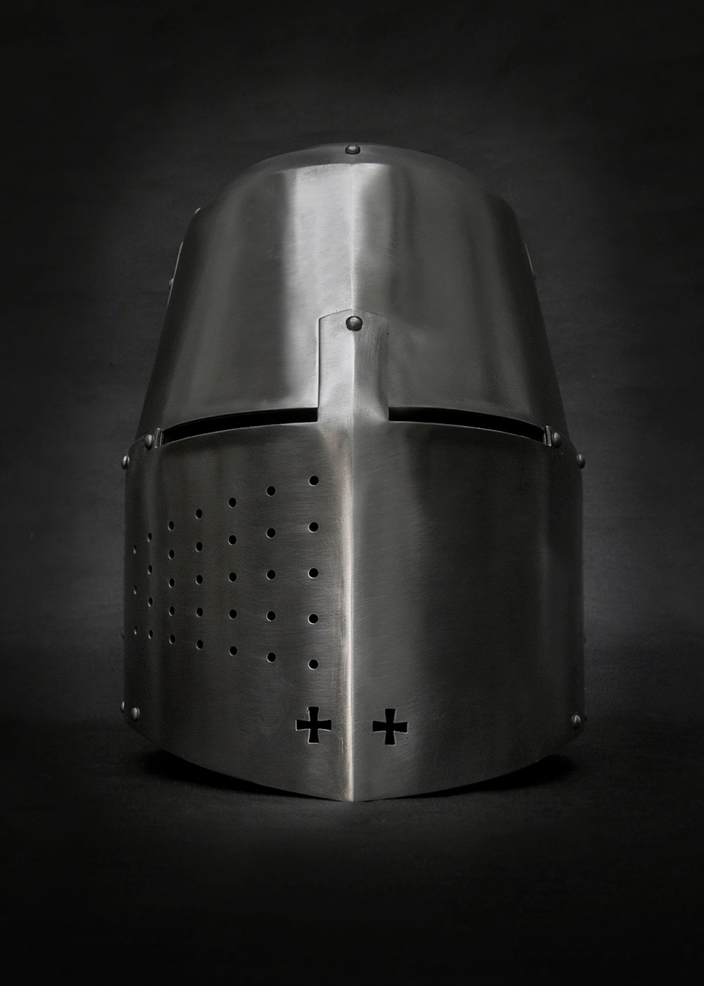 XIV-century-Great-Helm-10